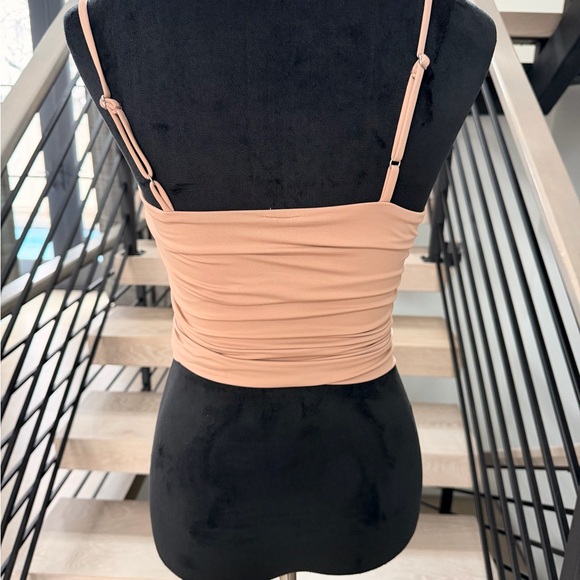 New Nude Tan Crop Top size S - Picture 3 of 3